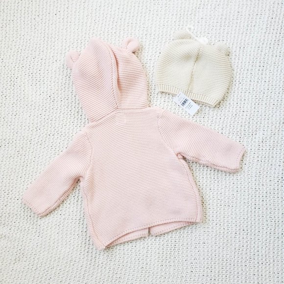 GAP Bundle Knit Bear Sweater and Hat NWT - Picture 2 of 5